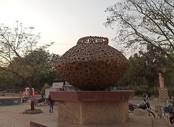 india/rajkot/attraction/race-course-garden