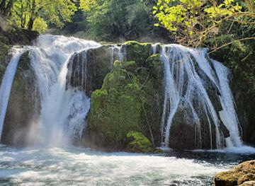 france/franche-comte/attraction/le-grand-saut