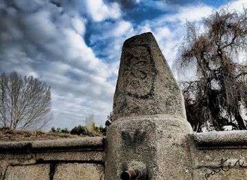 spain/avila/attraction/fuente-de-las-moruchas-y-caseta-de-conduccion-de-agua