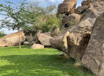 saudi-arabia/taif/attraction/sakhrat-al-rudf