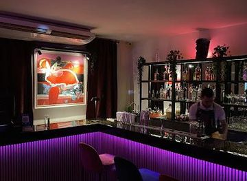 colombia/cali/attraction/amores-sospechosos