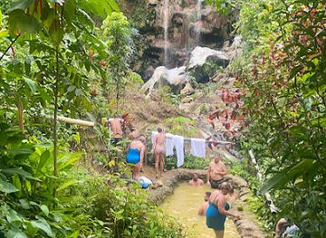 saint-lucia/marigot-bay/attraction/superman-waterfall