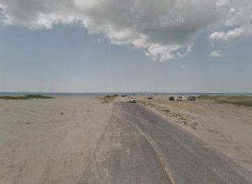 louisiana/sabine-national-wildlife-refuge/attraction/mae-s-beach