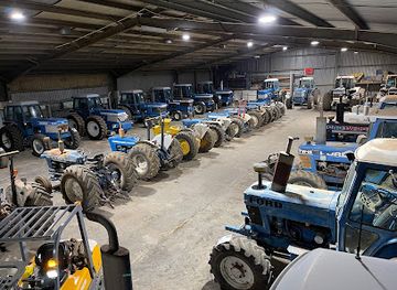 australia/mallee/attraction/ron-dehne-ford-tractor-collection-nyah