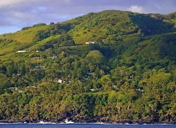 pitcairn-islands/highest-point/attraction/henderson-island