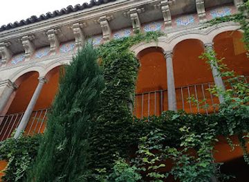 spain/aragon/attraction/palacio-de-los-duques-de-villahermosa