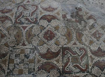 france/aquitaine/attraction/gallo-roman-villa-saint-romain-loupiac