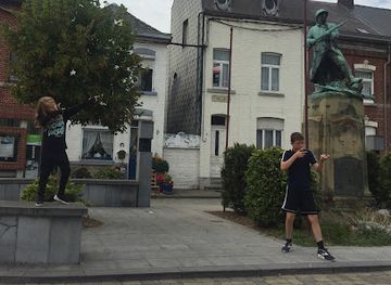 belgium/entre-sambre-et-meuse/attraction/sint-maternusbasiliek