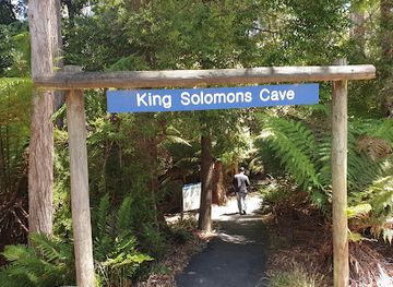 australia/cradle-mountain-lake-st-clair-national-park/attraction/king-solomons-cave
