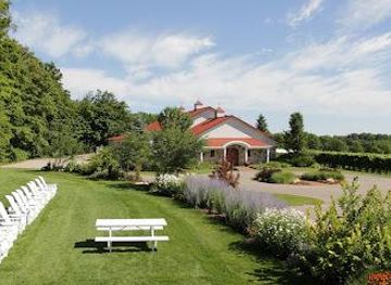 michigan/traverse-city/attraction/brys-estate-vineyard-winery