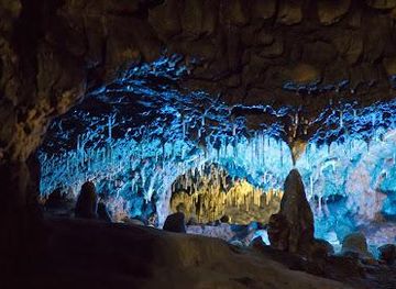 germany/altbayern/attraction/flowstone-cave-schulerloch