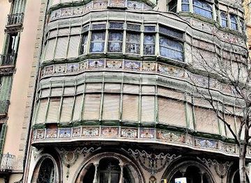 spain/barcelona/attraction/casa-comalat