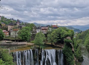bosnia-and-herzegovina/jajce-waterfalls/attraction/park-plivsko-jezero