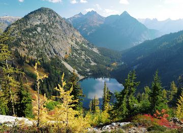 washington/northern-cascades/attraction/maple-pass-trailhead