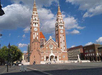hungary/szeged/attraction/heroes-gate