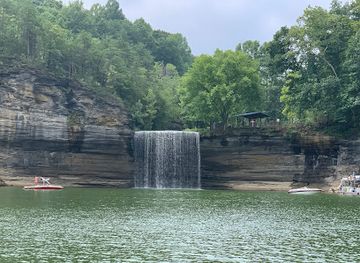 tennessee/cumberland-plateau/attraction/seventy-six-falls