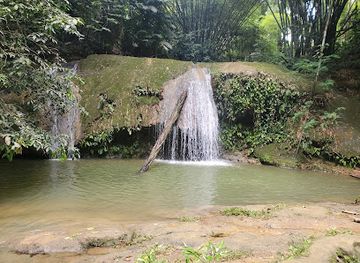 trinidad-and-tobago/couva/attraction/carmelita-waterfalls