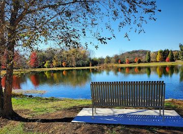 kansas/lawrence/attraction/lawrence-rotary-arboretum