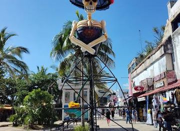 mexico/playa-del-carmen/attraction/la-quinta-avenida