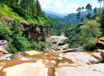pakistan/azad-jammu-and-kashmir/attraction/garatapar-waterfall-trarkhel