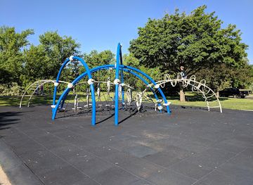 south-dakota/palisades-state-park/attraction/cherry-rock-park