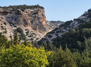 cyprus/akamas-peninsula-national-park/attraction/avakas-gorge-canyon