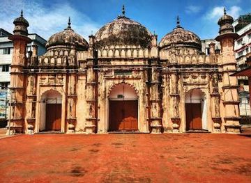 bangladesh/dhaka/attraction/khan-mohammad-mridha-masjid