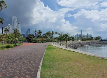 panama/panama-city/attraction/malecon-de-panama