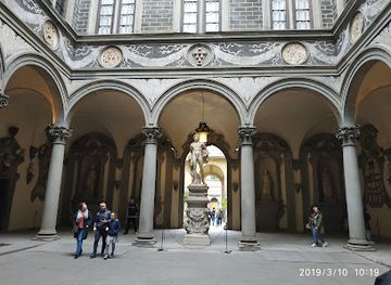 italy/florence/san-marco/attraction/giardino-di-palazzo-medici-riccardi