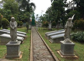 indonesia/jakarta/attraction/museum-taman-prasasti