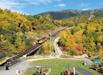 new-hampshire/mount-washington/attraction/the-mount-washington-cog-railway