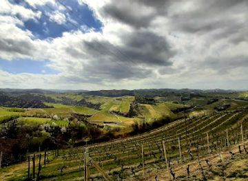 italy/roero/attraction/rocche-dei-sette-fratelli-tappa-della-strada-romantica-delle-langhe-e-del-roero