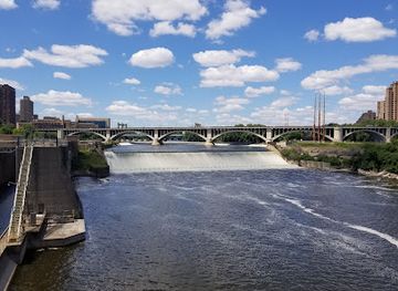minnesota/mississippi-river/attraction/central-mississippi-riverfront-regional-park
