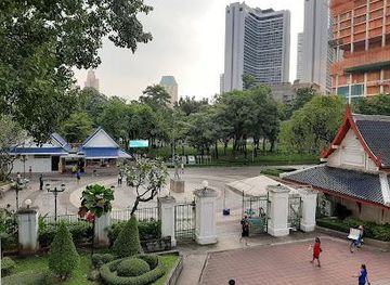 thailand/bangkok/attraction/benchasiri-park