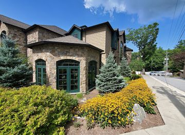 virginia/historic-triangle/attraction/blowing-rock-art-history-museum