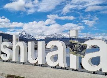 argentina/ushuaia/attraction/cartel-ushuaia
