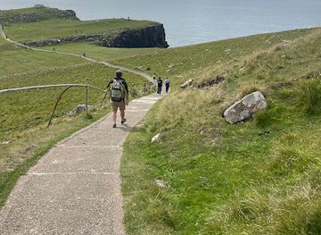 united-kingdom/isle-of-skye/attraction/basalt-pavement