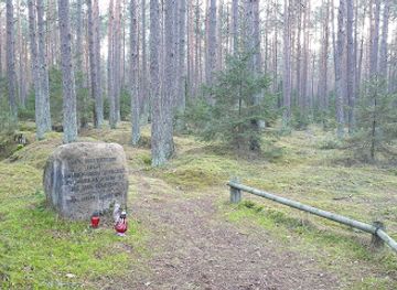 poland/bory-tucholskie/attraction/bunkier-ak-jedliny-102