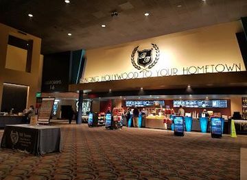 kansas/kansas-city/attraction/b-b-theatres-shawnee-18