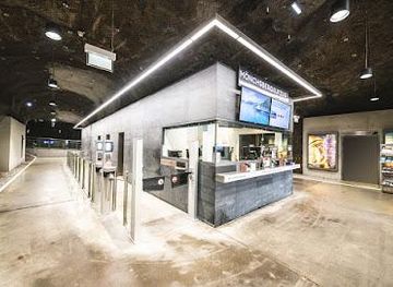 austria/salzburg/attraction/monchsberg-elevator