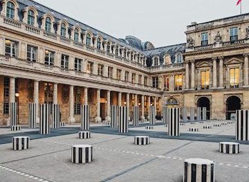 france/versailles/attraction/colonnes-de-buren-les-deux-plateaux