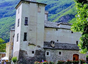 italy/aosta-valley/attraction/issogne-castle