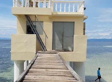 philippines/bohol/attraction/nalusuan-island-resort-and-marine-sanctuary