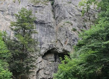czechia/moravian-karst/attraction/jeskyne-jachymka