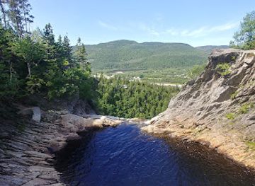 canada/gros-morne-national-park/attraction/steady-brook-falls-trail