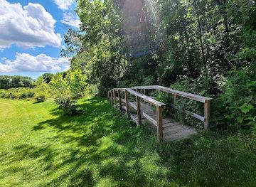 wisconsin/northern-highland/attraction/brown-deer-park