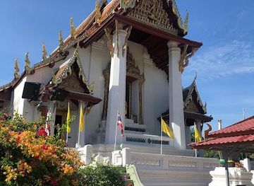 thailand/ayutthaya/attraction/wat-na-phra-men-rachikaram