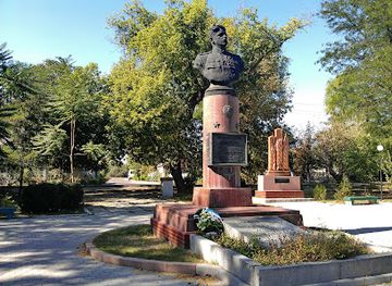 ukraine/kherson-region/attraction/aleya-slavy