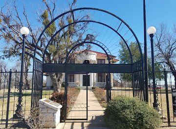 oklahoma/lawton/attraction/historic-mattie-beal-home