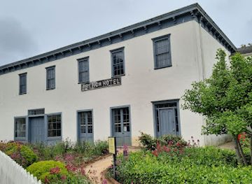 california/carmel-by-the-sea/attraction/the-stevenson-house